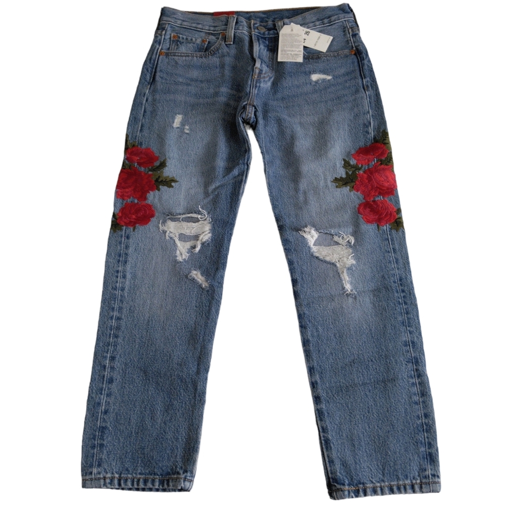 NWT Levi's 501 W24 L26 Taper Cropped Jean